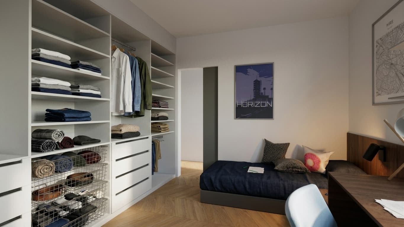 Camera singola dell'attico con ampia armadiatura, letto e scrittoio in legno, Cuorgnè